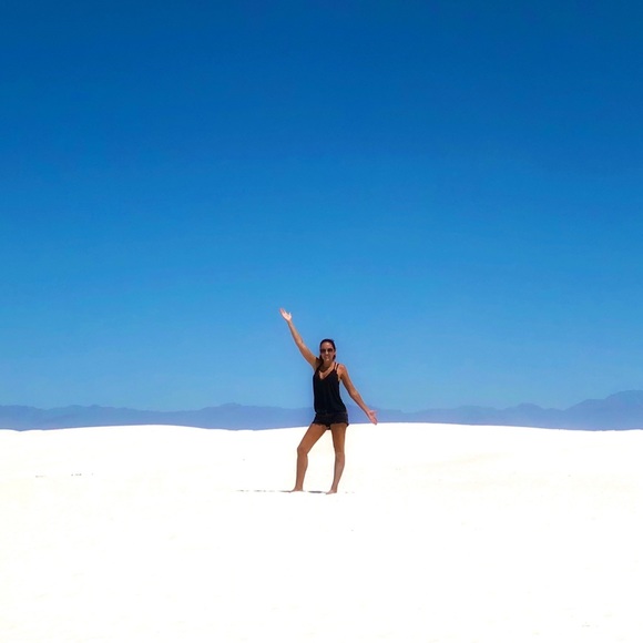 Meet your Posher, Brooke - Picture 1 of 1